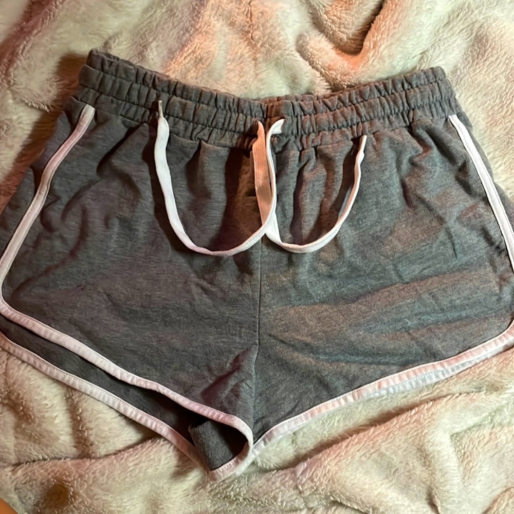 Foever 21 Lounge Shorts: Grey & white